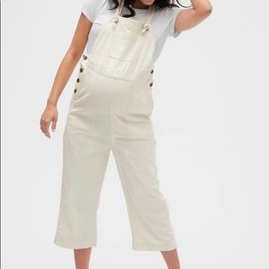 Gap maternity overalls NWT